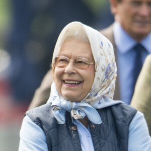 La reine Elizabeth II au Royal Windsor Horse Show à Windsor le 12 mai 2016.