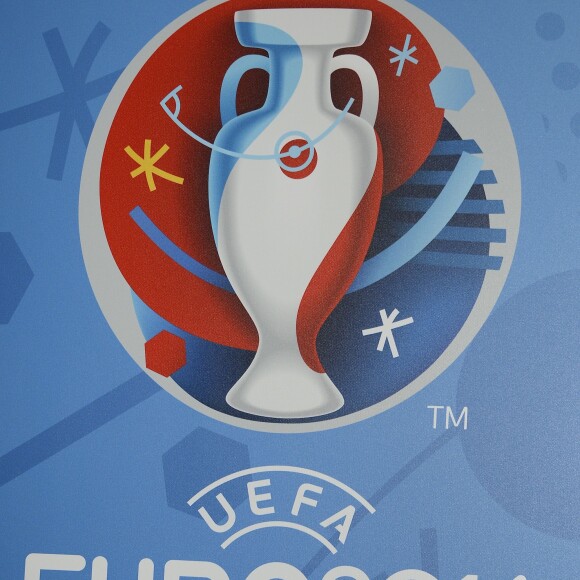 Logo de l'Euro 2016 à Paris - Conférence de presse de TF1 pour le lancement de l'Euro 2016 à Paris le 17 mai 2016. © Coadic Guirec/Bestimage