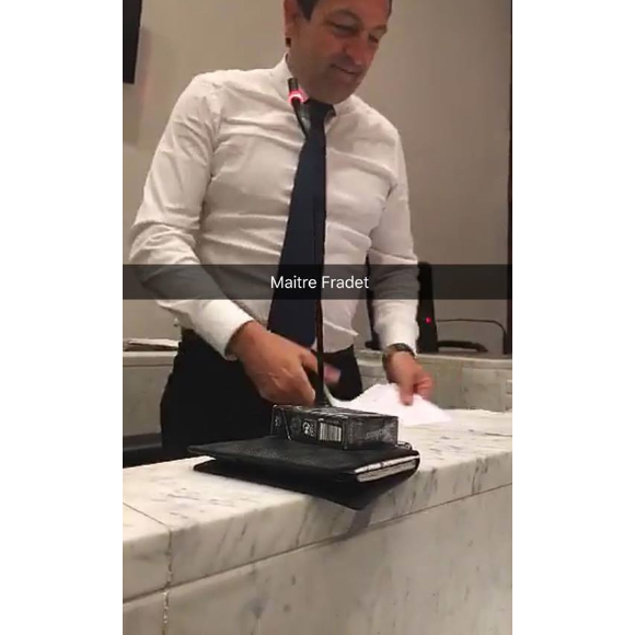 Thomas Vergara publie sur Snapchat en direct du procès et scandalise Internet. Ici, son avocat Maître Fradet