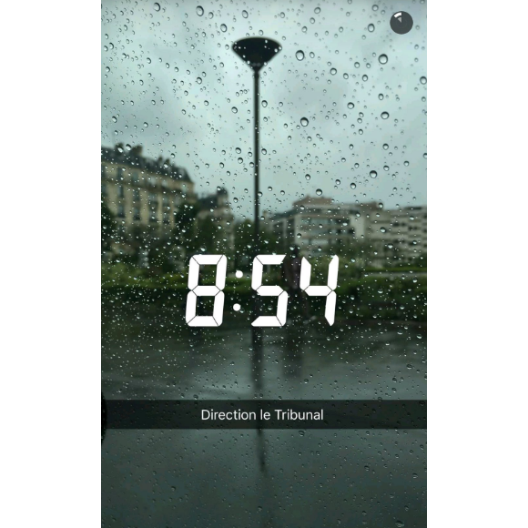 Nabilla poste sur Snapchat avant le procès