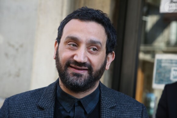 Semi-Exclusif - Cyril Hanouna - Arrivées des people à la radio Europe1 à Paris le 14 avril 2016