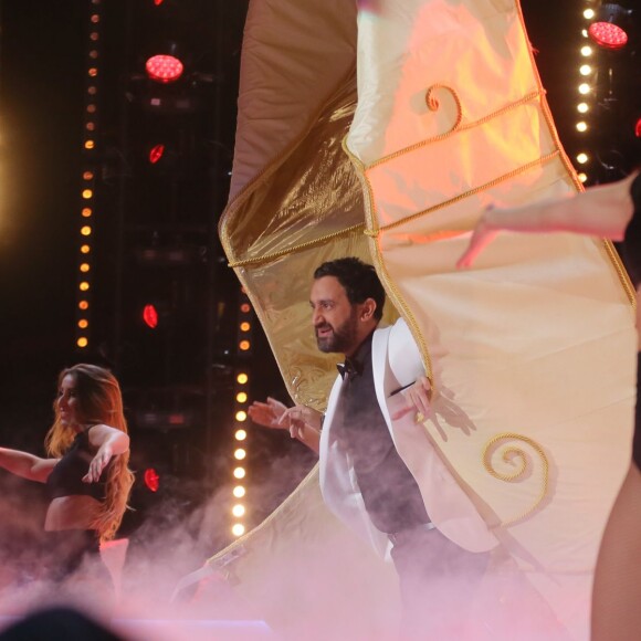 Exclusif - Cyril Hanouna - Prime time en direct de l'émission "Touche pas à mon poste fait son Olympia !" à l'Olympia, Paris le 19 mai 2016. L'émission produite par H2O Productions était retransmise en direct sur D8. © CVS/Bestimage