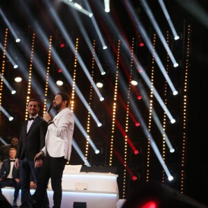 Exclusif - Camille Combal, Cyril Hanouna - Prime time en direct de l'émission "Touche pas à mon poste fait son Olympia !" à l'Olympia, Paris le 19 mai 2016. L'émission produite par H2O Productions était retransmise en direct sur D8. © CVS/Bestimage