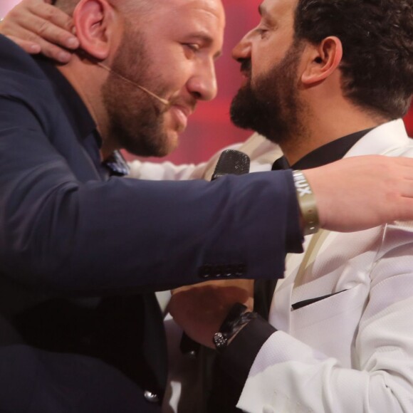 Exclusif - Mokhtar, Cyril Hanouna - Prime time en direct de l'émission "Touche pas à mon poste fait son Olympia !" à l'Olympia, Paris le 19 mai 2016. L'émission produite par H2O Productions était retransmise en direct sur D8. © CVS/Bestimage