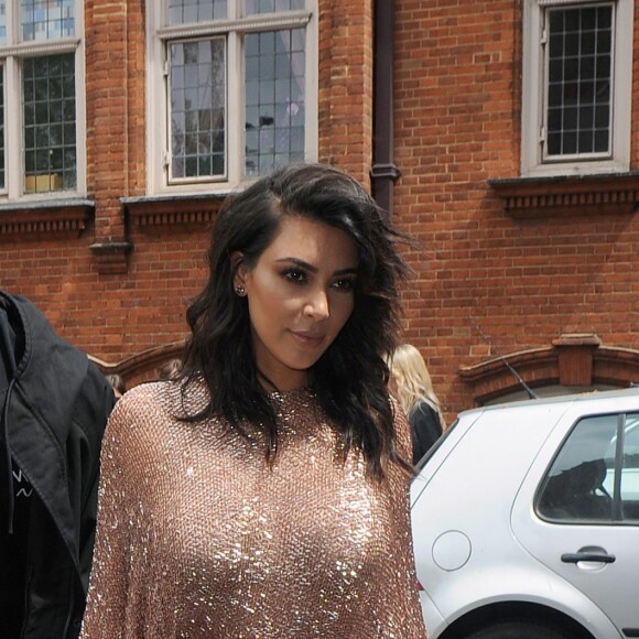 Kim Kardashian et son mari Kanye West à la Royal Geographical Society pour le Vogue Festival. Londres, le 21 mai 2016.
