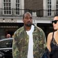 Kim Kardashian et son mari Kanye West arrivent au restaurant "C" dans le quartier de Mayfair à Londres, le 21 mai 2016.