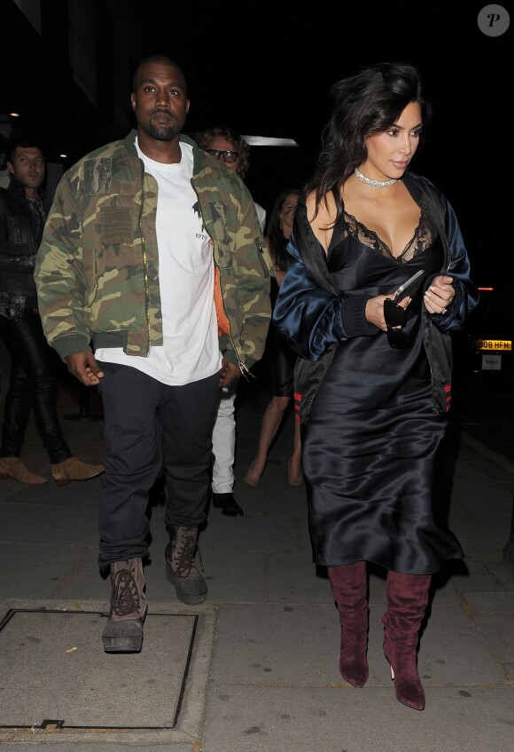Kim Kardashian et son mari Kanye West arrivent au restaurant "Hakkasan" à Londres, le 21 mai 2016.