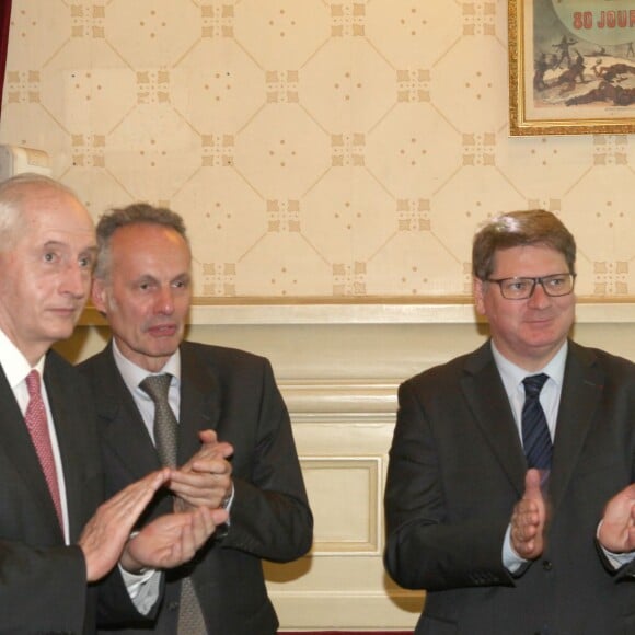 Exclusif - Le préfet de Police Michel Cadot, Philippe Bugeaud, sous-directeur de la Police Judiciaire et Christian Sainte, nouveau patron de la Police Judiciaire au 36 quai des Orfèvres - Soirée des 40 ans de la BRB (Brigade de répression du banditisme) dans les salons du théâtre du Châtelet à Paris le 17 mai 2016. Jean-Marie Bigard qui fêtait son 62ème anniversaire a dit en plaisantant qu'il préférait faire la fête avec des flics plutôt qu'avec sa femme et ses amis. © Didier Sabardin/Bestimage