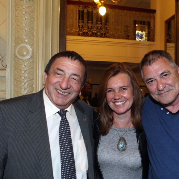 Exclusif - Ange Mancini (Patron du RAID entre 1985 et 1990) et sa femme, Jean-Marie Bigard - Soirée des 40 ans de la BRB (Brigade de répression du banditisme) dans les salons du théâtre du Châtelet à Paris le 17 mai 2016. Jean-Marie Bigard qui fêtait son 62ème anniversaire a dit en plaisantant qu'il préférait faire la fête avec des flics plutôt qu'avec sa femme et ses amis. © Didier Sabardin/Bestimage