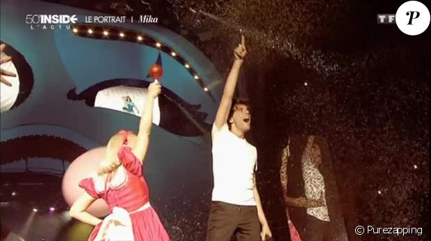 Mika ruiné par son concert au Parc des Princes en 2008 ? Il raconte face à Nikos dans 50 mn Inside le 21 mai 2016 sur TF1.