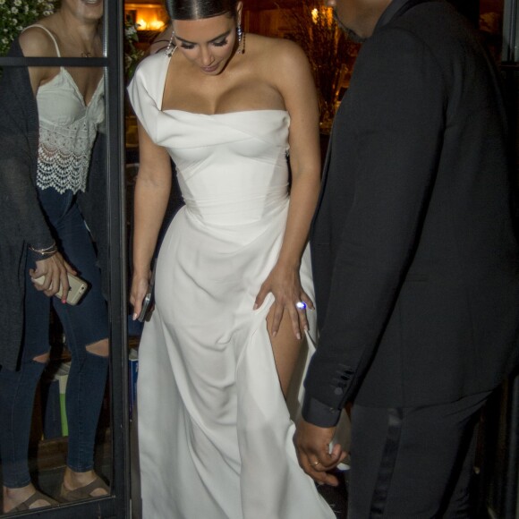 Kanye West et Kim Kardashian sont allés dîner au restaurant après avoir assisté à l'opéra "La Traviata" à Rome. Le 22 mai 2016