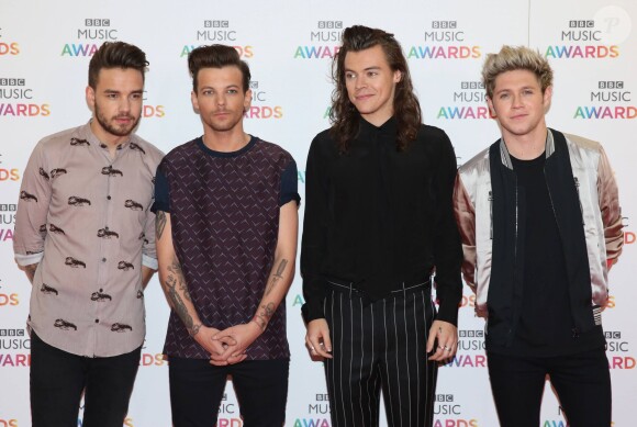 Naissance - Louis Tomlinson est papa d'un petit garçon - Liam Payne, Louis Tomlinson, Harry Styles et Niall Horan (du groupe One Direction) - Soirée des BBC Music Awards 2015 à Birmingham. Le 10 décembre 2015