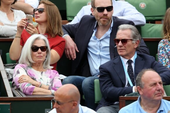 William Leymergie et sa femme Maryline dans les tribunes de Roland Garros le 26 mai 2016. © Dominique Jacovides / Bestimage