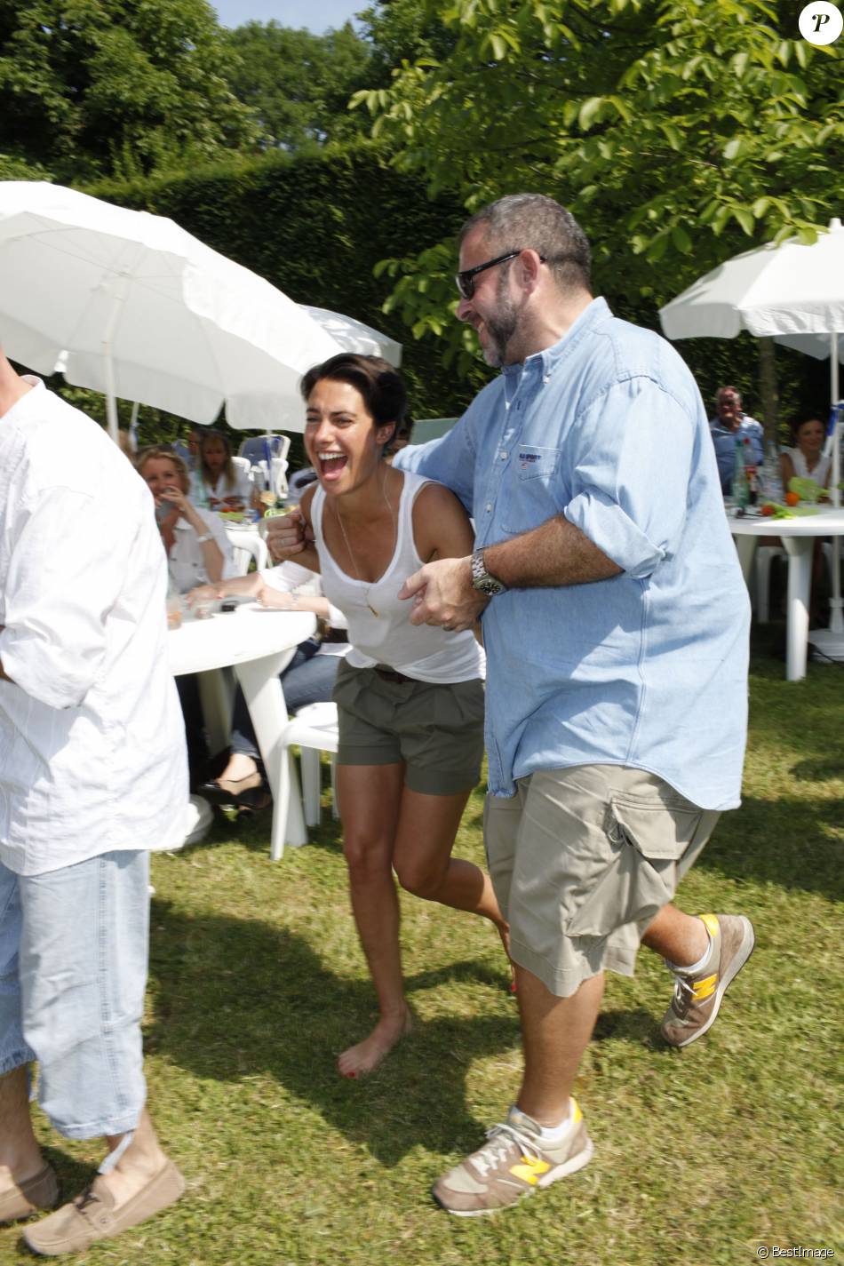 Alessandra Sublet et Emmanuel Maubert Garden Party chez Babette de Rozières, élue personnalité Alessandra Sublet et Emmanuel Maubert Garden Party chez Babette de Rozières, élue personnalité