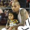 Chris Brown et sa fille Royalty - People au match de basket Power 106 celebrity All-Star à Los Angeles le 20 septembre 2015.