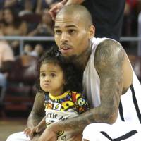 Chris Brown, papa heureux : Sa fille Royalty a soufflé sa deuxième bougie