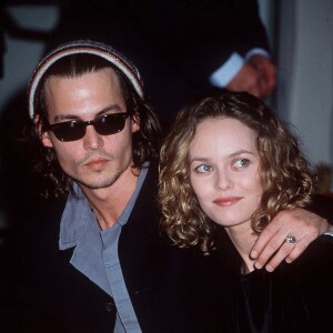 Johnny Depp et Vanessa Paradis en 1999