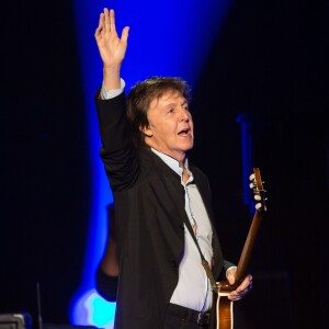 Paul McCartney en concert à l'AccorHotels Arena à Paris, le 30 mai 2016. ©Cyril Moreau/Bestimage