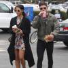Semi-Exclusif - Zac Efron et sa petite amie Sami Miro se promènent dans les rues de Los Feliz, le 23 avril 2015