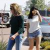 Kylie Jenner et son père Caitlyn Jenner à la sortie du Counrty Martin à Malibu, le 3 juin 2016.