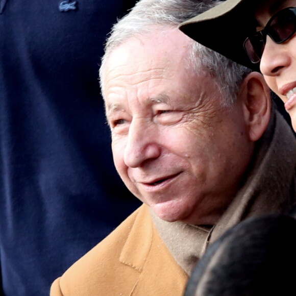 Jean Todt et sa compagne Michelle Yeoh dans les tribunes de la finale homme des internationaux de France de Roland Garros à Paris le 5 juin 2016. © Moreau-Jacovides / Bestimage