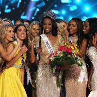 Miss USA 2016 – Deshauna Barber sacrée : De l'armée aux concours de beauté