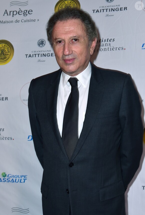Michel Drucker au dîner de gala caritatif pour l'association "Autistes Sans Frontières" à l'hôtel Marcel Dassault à Paris, le 2 juin 2016. © Gorassini Giancarlo/Bestimage