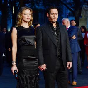 Johnny Depp et sa femme Amber Heard à l'avant-première du film "Black Mass" lors du Festival BFI à Londres, le 11 octobre 2015.