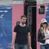 Exclusif - Prix Spécial - No web - No blog - Nabilla Benattia et son compagnon Thomas Vergara sont attendus par une équipe de TF1 alors qu'ils arrivent à la gare de Lyon avec leur chienne Pita à Paris, le 26 mai 2016. Le couple est allé faire du shopping chez American Apparel (Thomas s'est mis torse nu pour essayer un t-shirt) avant de se rendre à l'hôtel Mystique près de l'Arc de Triomphe où ils ont été interviewés pour l'émission "50 Minute Inside". Ils sont ensuite allés à la poste avant de rejoindre la gare de Lyon pour rentrer.