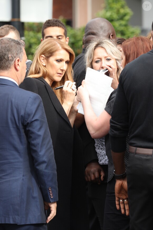 Céline Dion arrive au studio 130 à La Plaine Saint-Denis le 15 juin 2016.