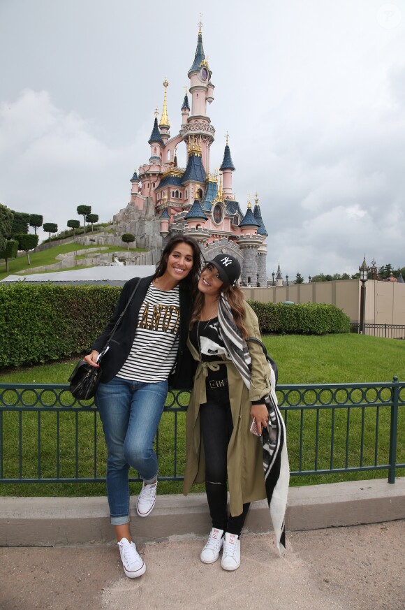 Exclusif - Laurie Cholewa et Karima Charni au concert des 10 ans de l'association "Tout le monde contre le cancer" à Disneyland Paris. Marne-la-Vallée, le 12 juin 2016. © Ausset Lacroix-Gorassini/Bestimage