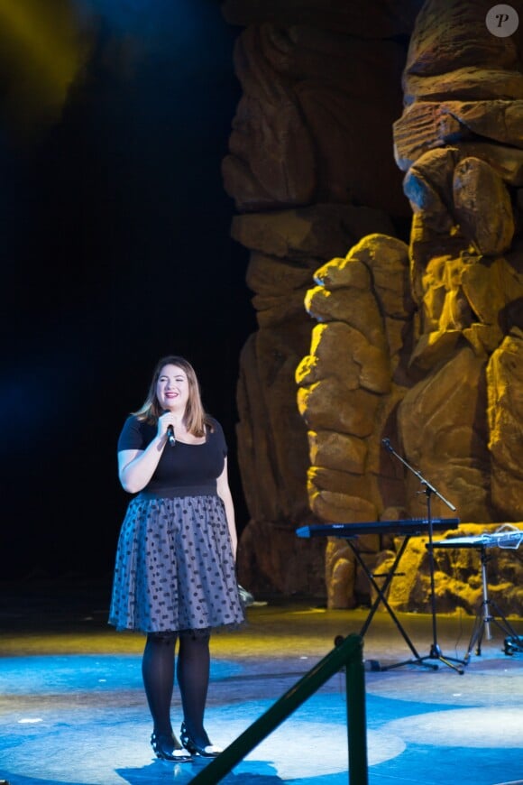 Exclusif - Charlotte Gaccio au concert des 10 ans de l'association "Tout le monde contre le cancer" à Disneyland Paris. Marne-la-Vallée, le 12 juin 2016.