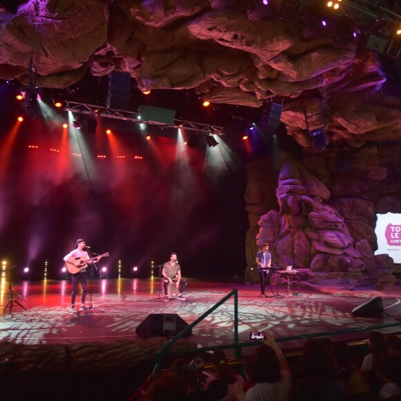 Exclusif - Arcadian (The Voice 5) au concert des 10 ans de l'association "Tout le monde contre le cancer" à Disneyland Paris. Marne-la-Vallée, le 12 juin 2016. © Ausset Lacroix-Gorassini/Bestimage