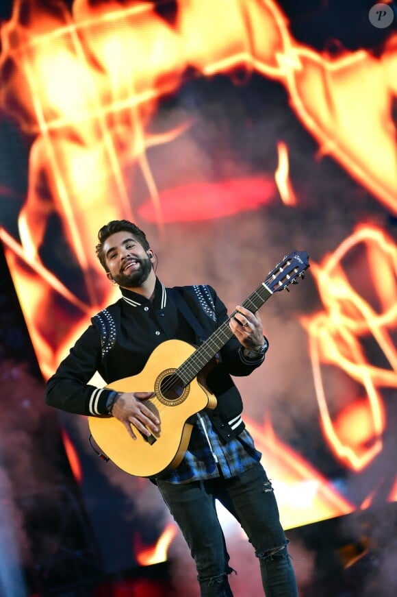 Exclusif - Kendji Girac lors de l'émission de télévision pour TF1 "La Chanson de l'Année 2016" à Nîmes le 17 juin 2016. © Bruno Bebert / Bestimage