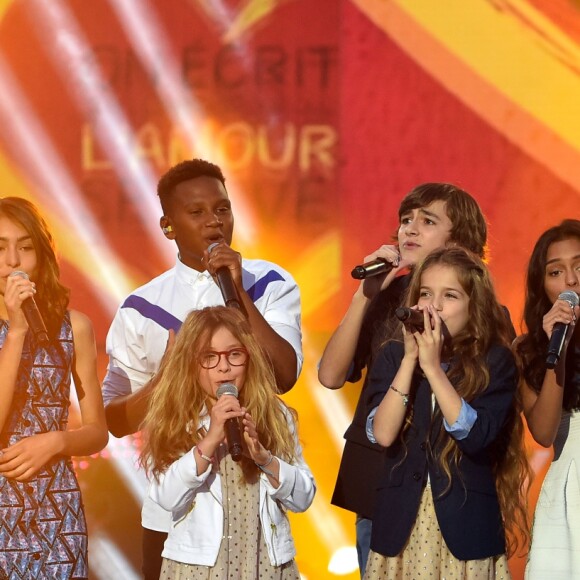 Exclusif - Le groupe Kids United lors de l'émission de télévision pour TF1 "La Chanson de l'Année 2016" à Nîmes le 17 juin 2016. © Bruno Bebert / Bestimage