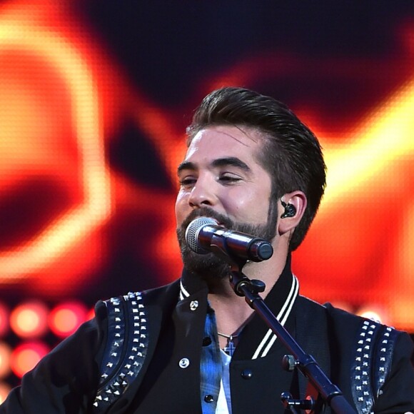 Exclusif - Kendji Girac lors de l'émission de télévision pour TF1 "La Chanson de l'Année 2016" à Nîmes le 17 juin 2016. © Bruno Bebert / Bestimage