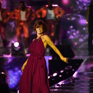 Exclusif - Fauve Hautot lors de l'émission de télévision pour TF1 "La Chanson de l'Année 2016" à Nîmes le 17 juin 2016. © Bruno Bebert / Bestimage