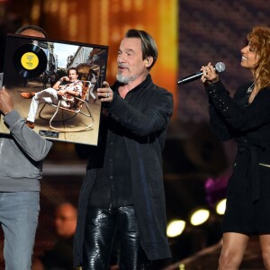 Exclusif - Nikos Aliagas, Florent Pagny et Tal lors de l'émission de télévision pour TF1 "La Chanson de l'Année 2016" à Nîmes le 17 juin 2016. © Bruno Bebert / Bestimage