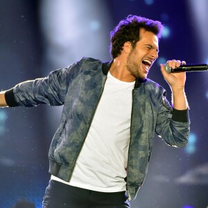 Exclusif - Amir lors de l'émission de télévision pour TF1 "La Chanson de l'Année 2016" à Nîmes le 17 juin 2016. © Bruno Bebert / Bestimage