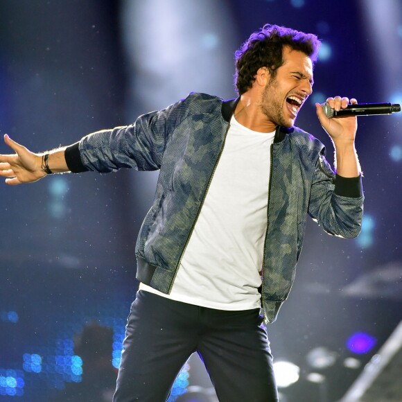 Exclusif - Amir lors de l'émission de télévision pour TF1 "La Chanson de l'Année 2016" à Nîmes le 17 juin 2016. © Bruno Bebert / Bestimage