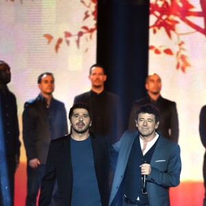 Exclusif - Patrick Fiori, à gauche, et Patrick Bruel lors de l'émission de télévision pour TF1 "La Chanson de l'Année 2016" à Nîmes le 17 juin 2016. © Bruno Bebert / Bestimage