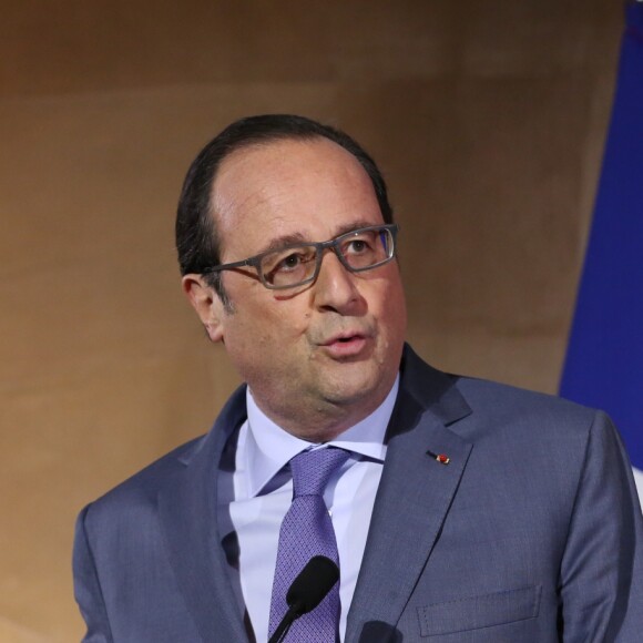 Le président de la République François Hollande lors de l'inauguration de l'exposition "Jacques Chirac ou le dialogue des cultures" au musée du quai Branly à Paris, le 20 juin 2016. © Jérôme Dominé/Pool/Bestimage