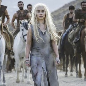 Emilia Clarke dans la série Game of Thrones