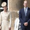 Le prince William, duc de Cambridge et Kate Middleton, la duchesse de Cambridge participent à une garden party au château de Hillsborough, en Irlande du Nord, le 14 juin 2016.