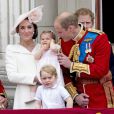 Kate Middleton, duchesse de Cambridge, la princesse Charlotte, le prince George, le prince William et le prince Harry - La famille royale d'Angleterre au balcon du palais de Buckingham lors de la parade "Trooping The Colour" à l'occasion du 90ème anniversaire de la reine. Le 11 juin 2016