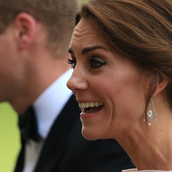 Le prince William, duc de Cambridge et Kate Middleton, la duchesse de Cambridge participent à un dîner de gala de l'association "East Anglia's Children's Hospices'" à King's Lynn le 22 juin 2016.