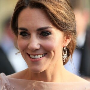 Le prince William, duc de Cambridge et Kate Middleton, la duchesse de Cambridge participent à un dîner de gala de l'association "East Anglia's Children's Hospices'" à King's Lynn le 22 juin 2016.