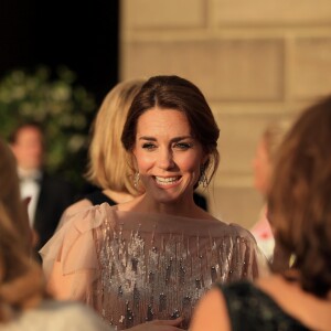 Le prince William, duc de Cambridge et Kate Middleton, la duchesse de Cambridge participent à un dîner de gala de l'association "East Anglia's Children's Hospices'" à King's Lynn le 22 juin 2016.