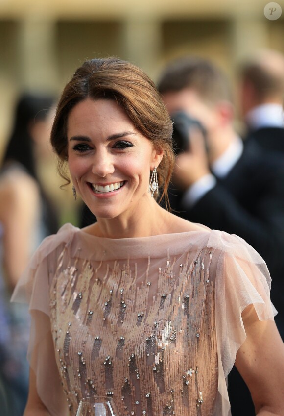 Le prince William, duc de Cambridge et Kate Middleton, la duchesse de Cambridge participent à un dîner de gala de l'association "East Anglia's Children's Hospices'" à King's Lynn le 22 juin 2016.