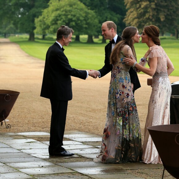 Le prince William, duc de Cambridge et Kate Middleton, la duchesse de Cambridge participent à un dîner de gala de l'association "East Anglia's Children's Hospices'" à King's Lynn le 22 juin 2016.